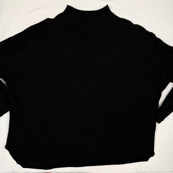 Frank & Eileen Effie Long Sleeve Funnel Neck Capelet Black Top Luxury Size M EUC - Picture 15 of 16